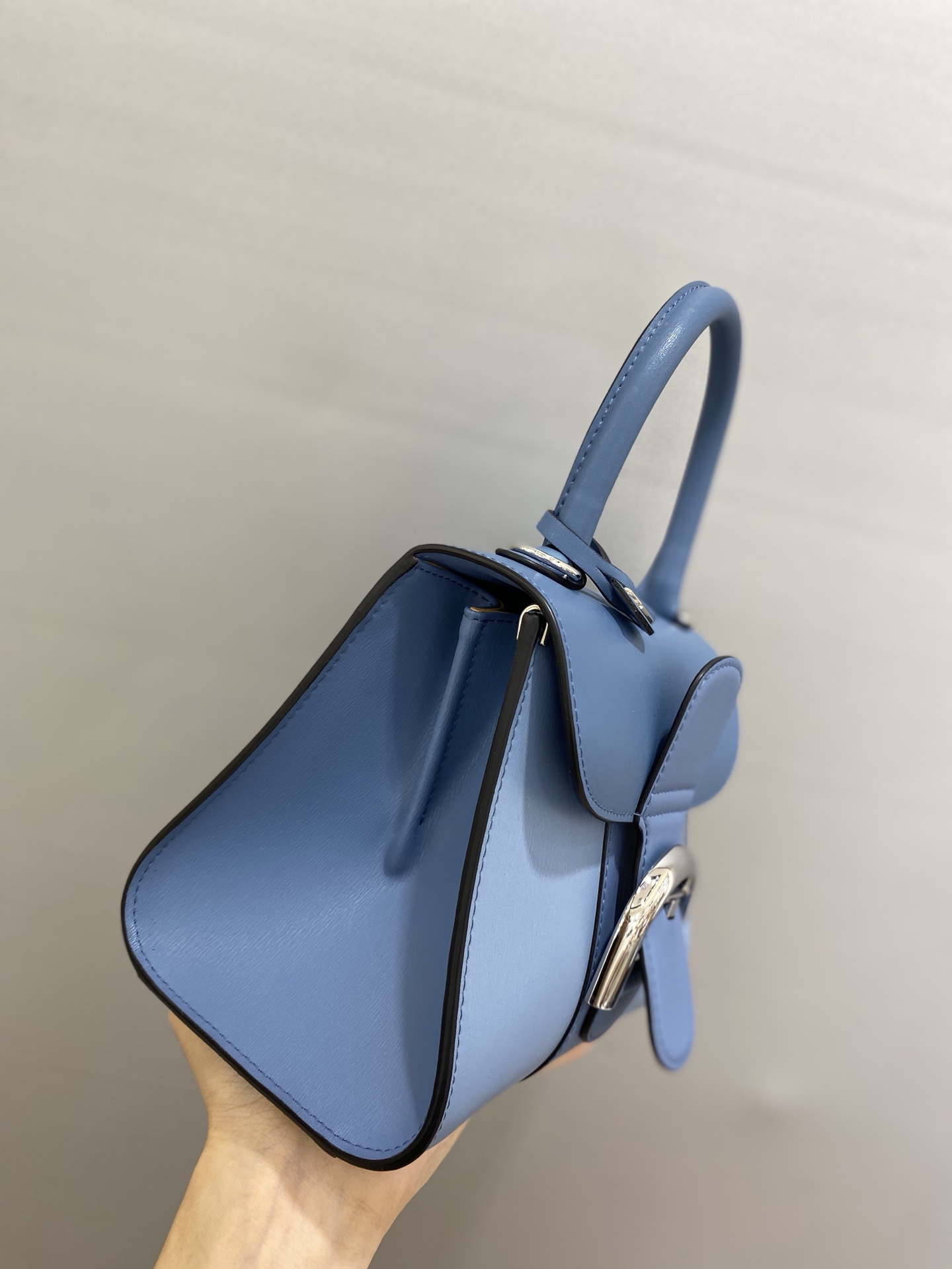 델보 브리앙 박스백 미니